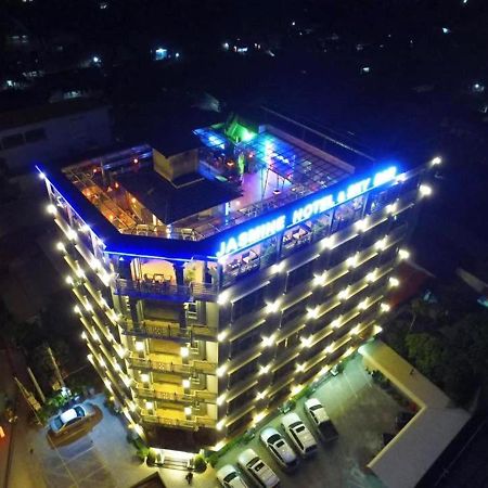 Jasmine Hotel& Sky Bar Battambang Extérieur photo