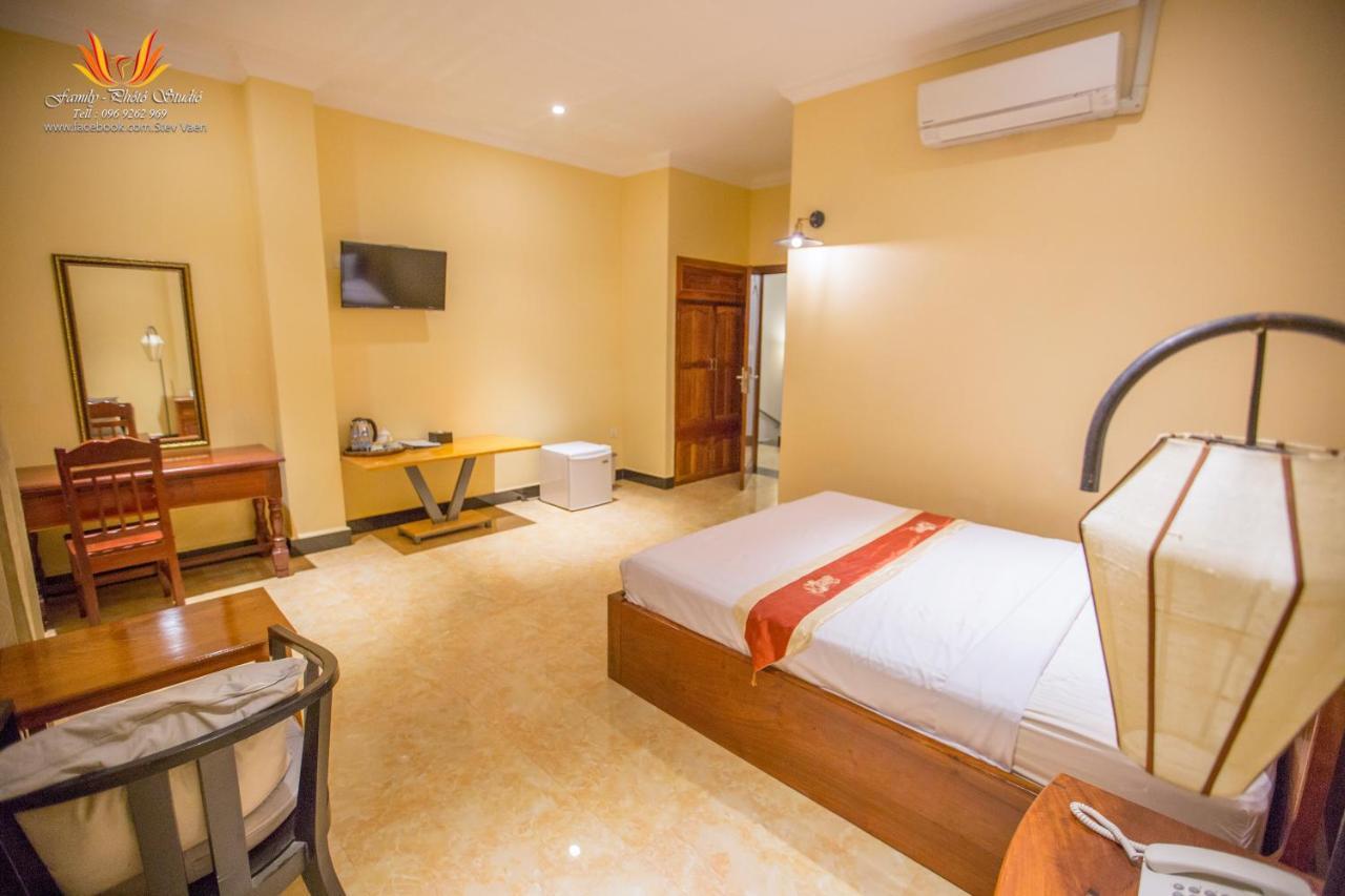 Jasmine Hotel& Sky Bar Battambang Extérieur photo